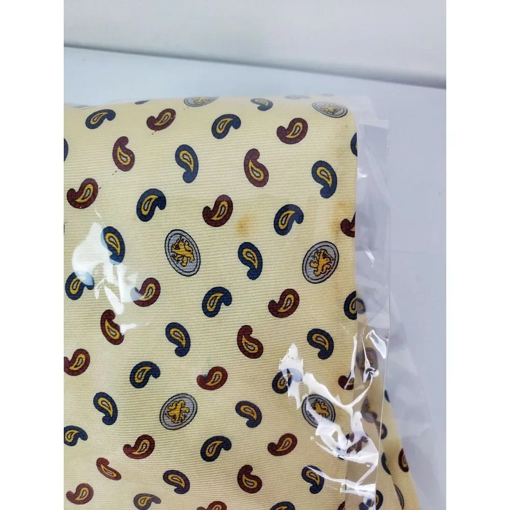 New Tommy Hilfiger Men's Paisley Silk Tie Cream Print‎ (With Defects)
